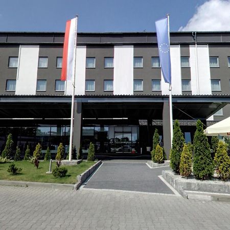 Express Krakow Hotel Krasków Eksteriør bilde