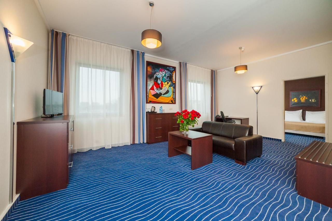 Express Krakow Hotel Krasków Eksteriør bilde